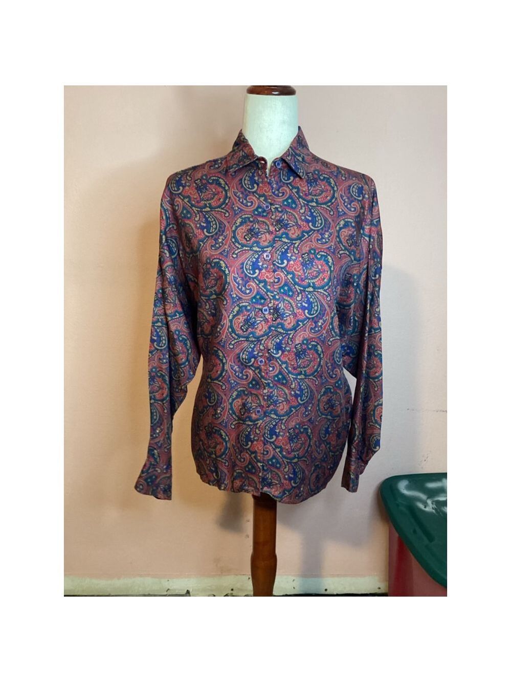 Vintage Izod paisley shirt size medium quality stitching 100% RayonHong Kong - Picture 7 of 15